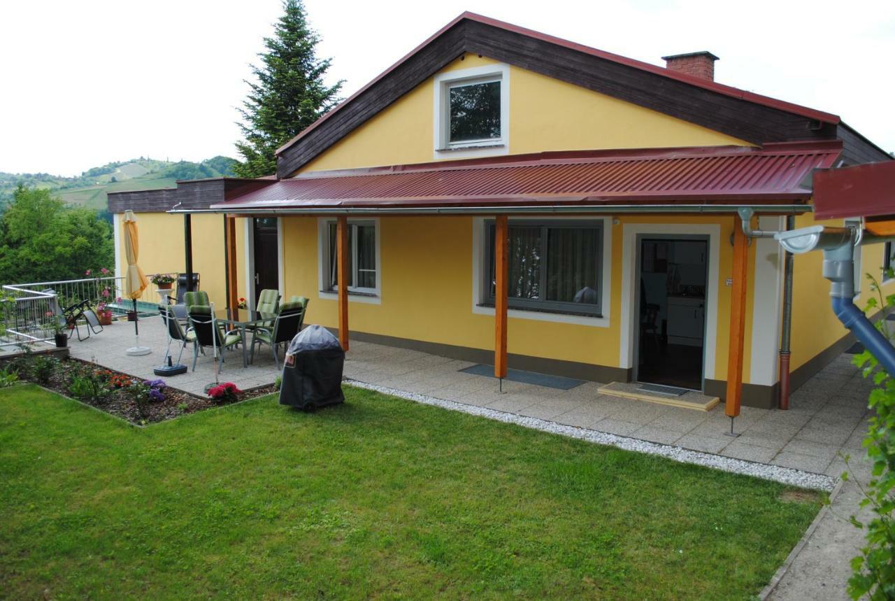 Haus Renarth - Michaela Pro Apartment Kitzeck im Sausal Exterior photo